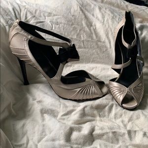 Vintage Gucci Grey Satin Peep-toe Heels